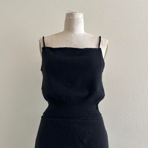 handmade black knit camisole - Picture 2 of 7
